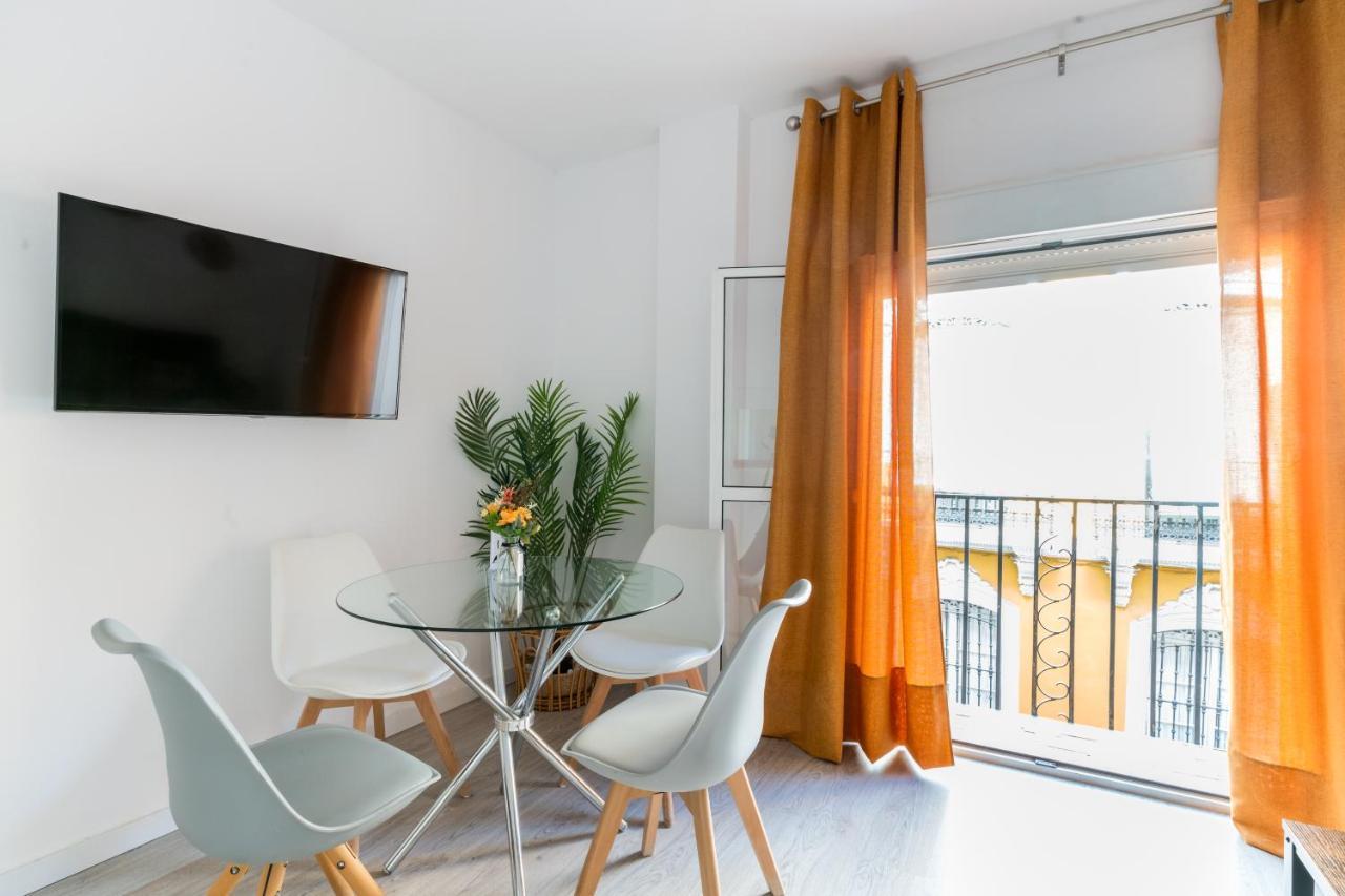 Olehousing - Cathedral Terrace Apartments Севілья Екстер'єр фото
