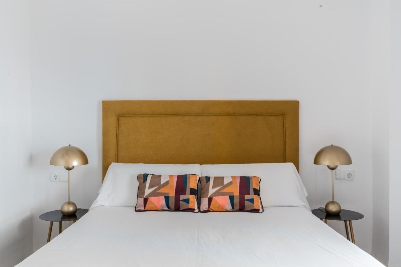 Olehousing - Cathedral Terrace Apartments Севілья Екстер'єр фото