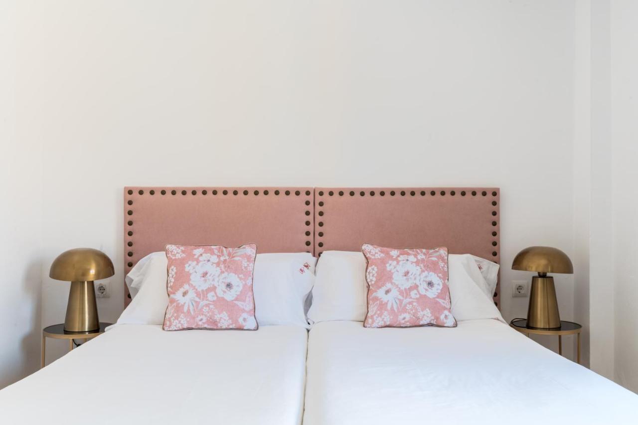 Olehousing - Cathedral Terrace Apartments Севілья Екстер'єр фото
